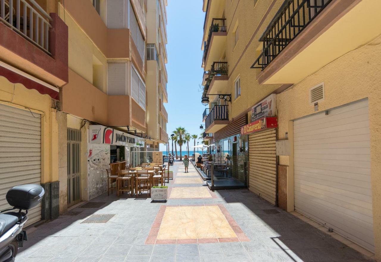 Malagasuite Fuengirola Pier エクステリア 写真